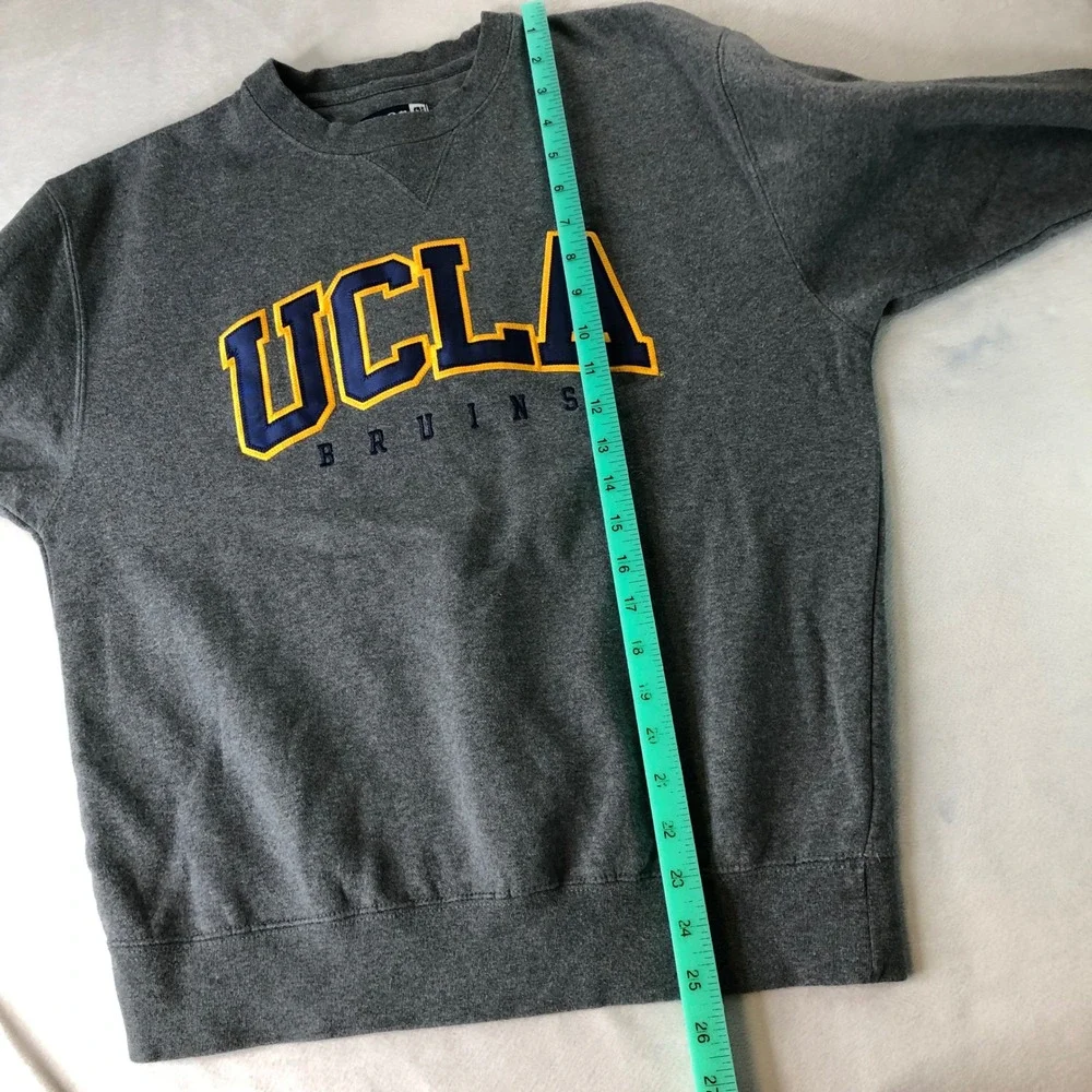 VTG UCLA Bruins Crewneck Sweatshirt Mens Small Gray Embroidered Gear For Sports